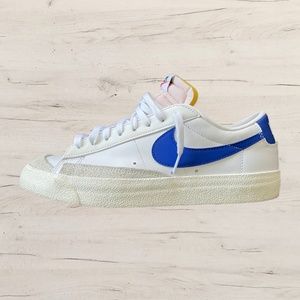 *Nike Blazer '77 Low* Vintage White + Blue DA6364-103 Men's Size 9